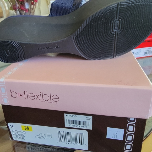 Bandolino, Donovan Sandals, Blue 9 - Picture 2 of 3